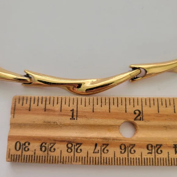 Vintage Monet Statement Necklace Choker Liquid Flow Links Gold Tone Retro 15-18" - Picture 8 of 9
